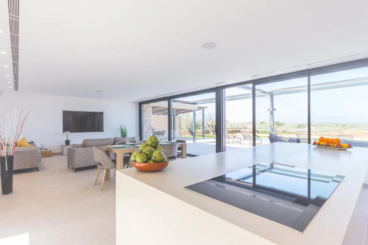 Son Quillot 1 Villa Ariany 0*,  Spain